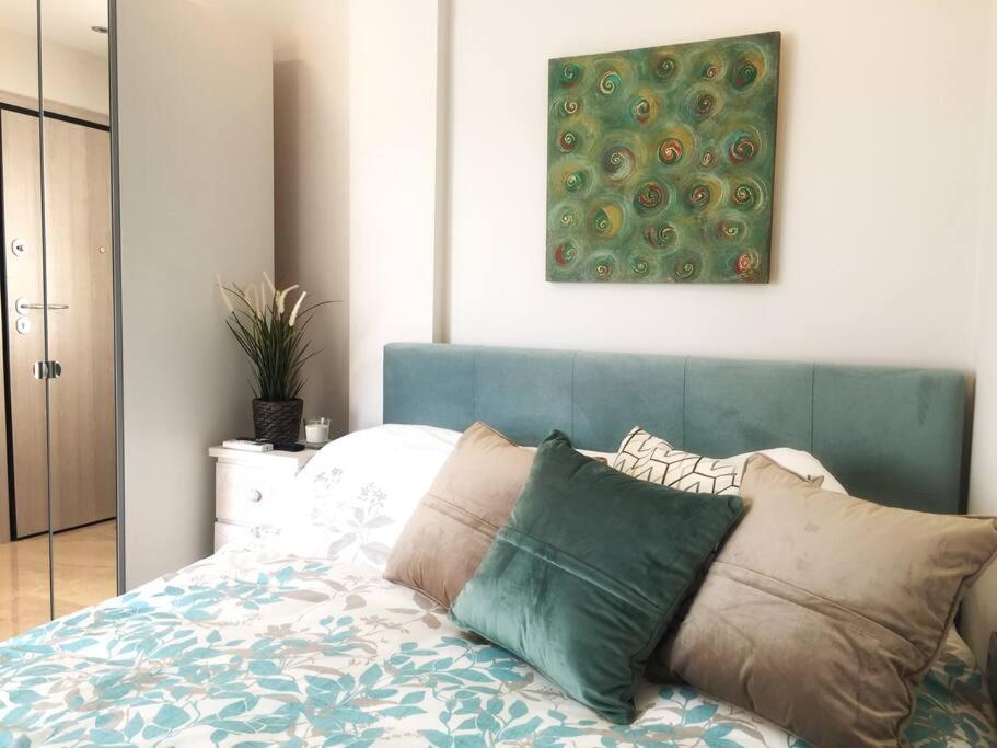 Emerald Mini Suite:Your Deluxe Studio In Kalamaria 塞萨洛尼基 外观 照片